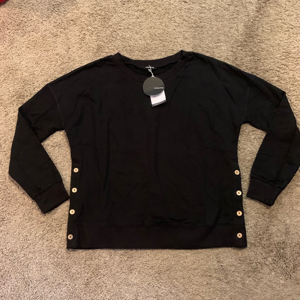 NWT MittoShop Black Side Button Sweatshirt Large